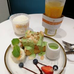 芒域泰式甜點飲品的泰香椰漿吐司 深圳美食圈的熱門打卡甜點，口味與顏值并存